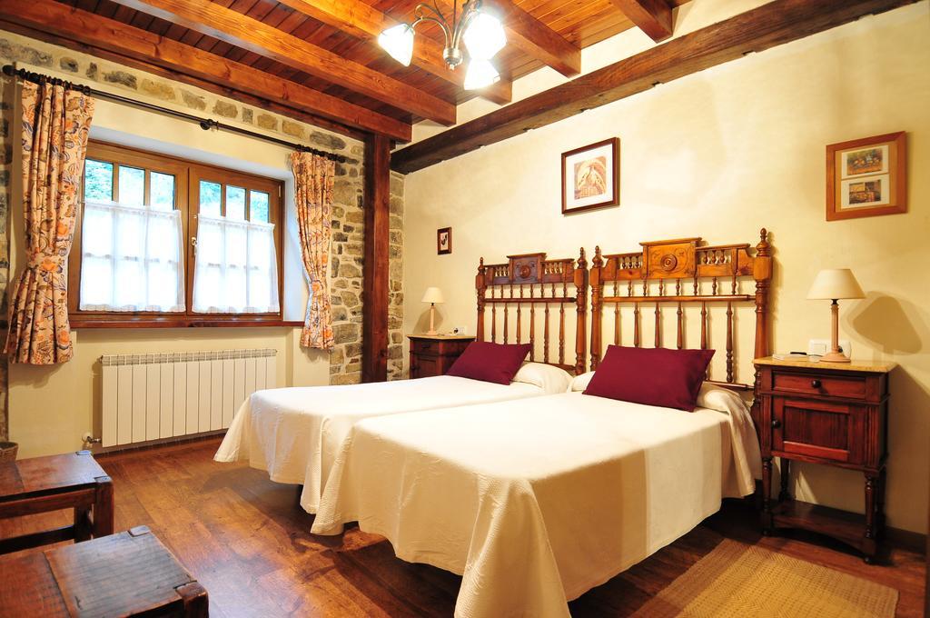 Apartamentos El Llugaron Miravalles 외부 사진